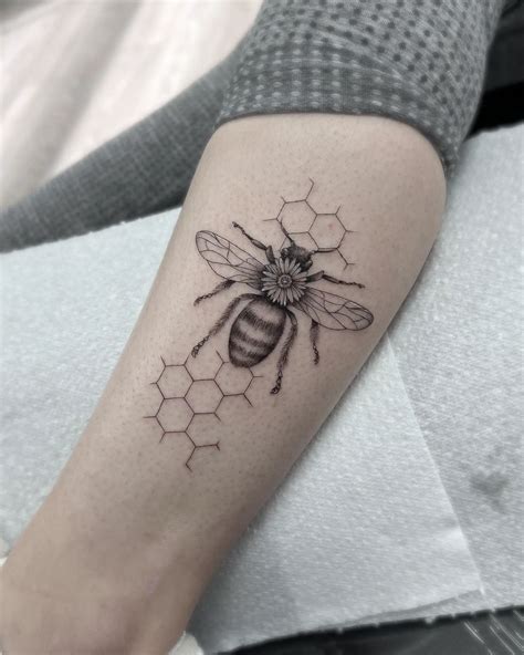 honeycomb tattoo meaning